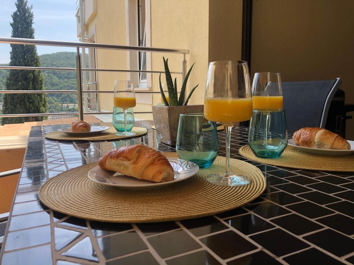 Blue Dream - Stylish Apt With Stunning Sea View Ντουμπρόβνικ Εξωτερικό φωτογραφία